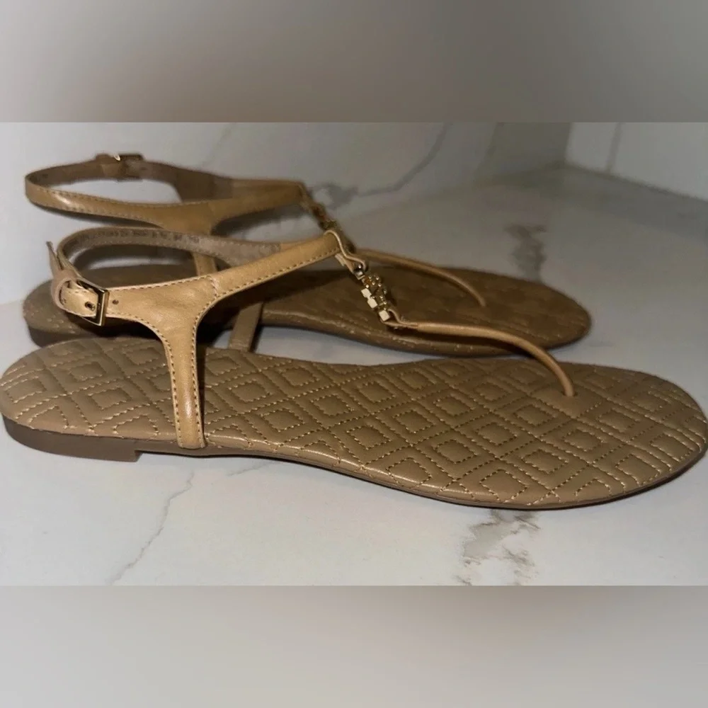 Tory Burch Marion Quilted Leather T-Strap Sandal Size 7 Color Sand W Box & Bag - Picture 10 of 16